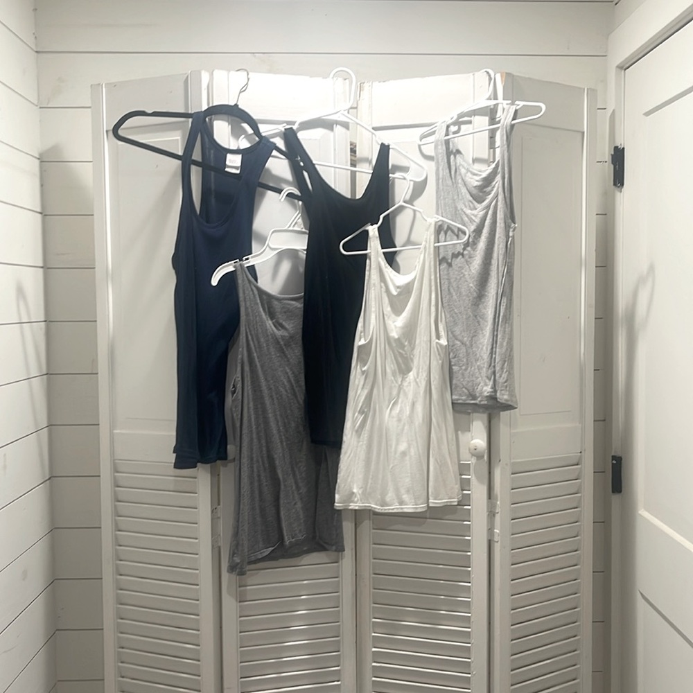 Set of 5 tanks.  All from target.  1 blue, 1 black, 2 grey, 1 white.